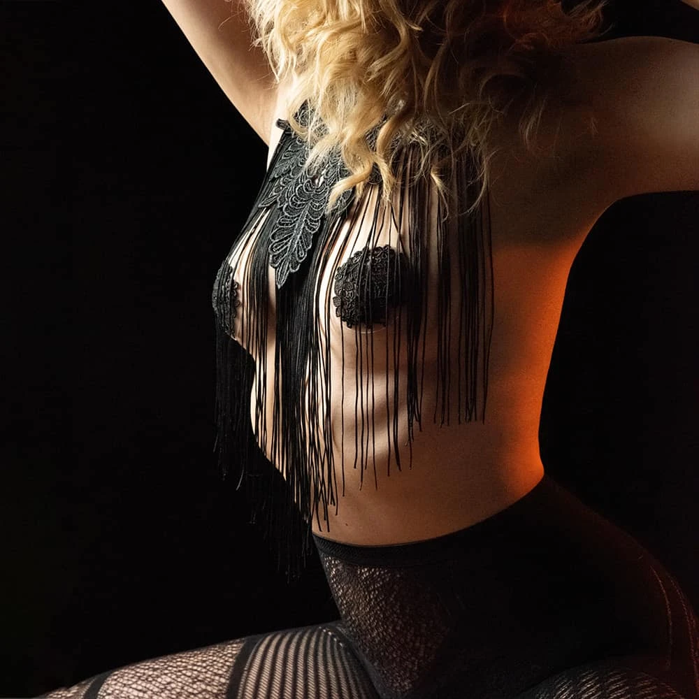 Asche Gold Cache-tétons Dentelle - Brigade Mondaine Paris 7 Asche Gold Cache-tétons Dentelle - Brigade Mondaine Paris – Image 5