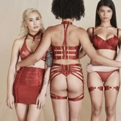 BORDELLE Soutien-gorge Croisé Art Deco - Brigade Mondaine 19 BORDELLE Soutien-gorge Croisé Art Deco - Brigade Mondaine -BRIGADE MONDAINE Boutique BORDELLE Adjustable Classic Waspie Red 05