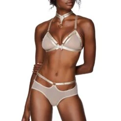 BORDELLE SignatureCulotte Ouverte Bondage-Belle Caramel - Brigade Mondaine Le Luxe Érotique -BRIGADE MONDAINE Boutique BORDELLE Bondage Belle Peep Brief Caramel 03