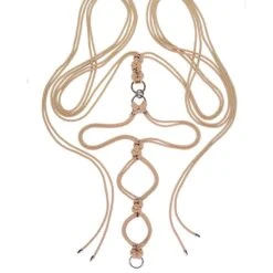 FIGURE OF AHarnais Corps Self-Tie Noir - Brigade Mondaine Le Luxe Érotique -BRIGADE MONDAINE Boutique FIGURE OF A SELT TIE BODY HARNESS BEIGE 02