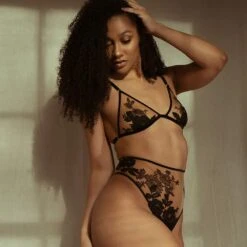 HERVÉ By Céline Marie RAËL Triangle - Brigade Mondaine 20 HERVÉ By Céline Marie RAËL Triangle - Brigade Mondaine -BRIGADE MONDAINE Boutique HERVE by Celine Marie SET 03