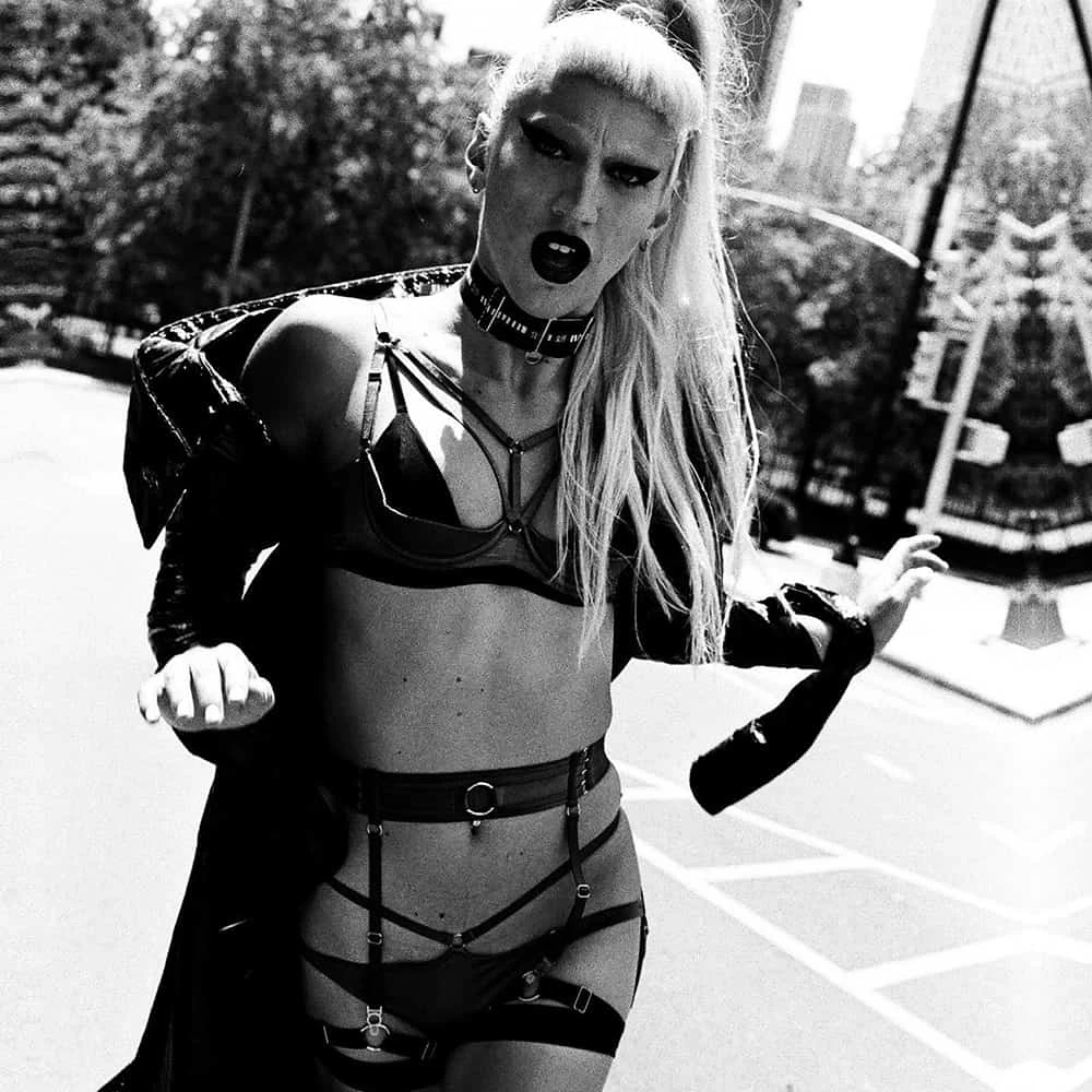 Kaimin Matrix Porte-jarretelles - Brigade Mondaine Paris 9 Kaimin Matrix Porte-jarretelles - Brigade Mondaine Paris – Image 7