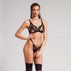 LUDIQUE LingerieLustful Soutien-gorge Bondage - Brigade Mondaine 14 LUDIQUE LingerieLustful Soutien-gorge Bondage - Brigade Mondaine -BRIGADE MONDAINE Boutique LUDIQUE LINGERIE LUSTFUL SET 14