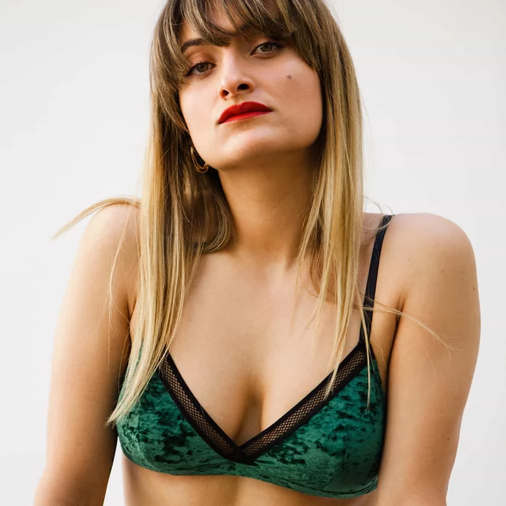 Brigade Mondaine - SUPERBE Paris <br /><strong> Doux - Triangle Velours</strong> 4 Brigade Mondaine - SUPERBE Paris <br /><strong> Doux - Triangle Velours</strong> – Image 2